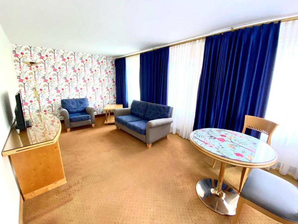 Rebgarten Hotel Schulgasse ราเวนส์บวร์ก ห้อง รูปภาพ