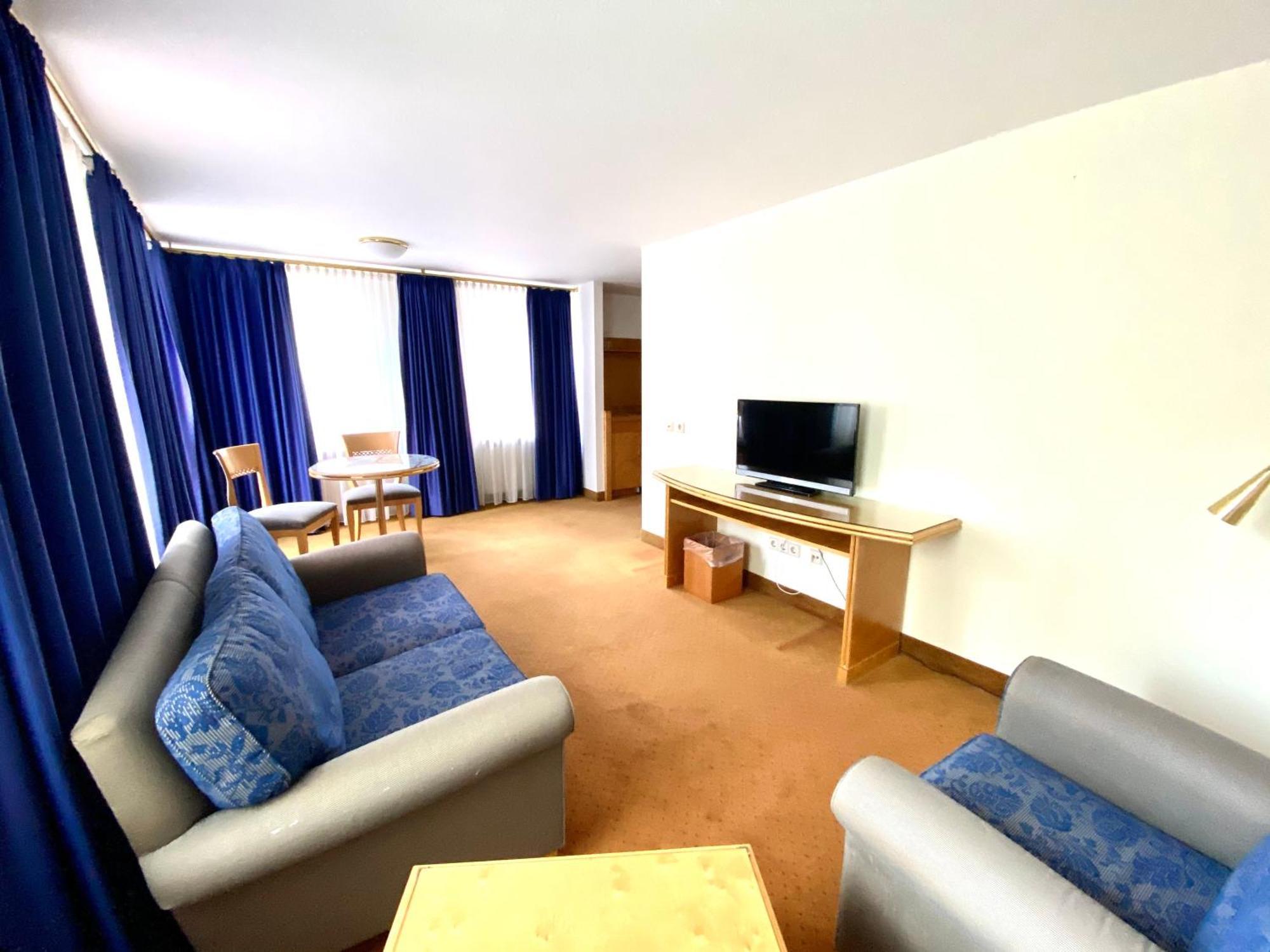 Rebgarten Hotel Schulgasse ราเวนส์บวร์ก ห้อง รูปภาพ